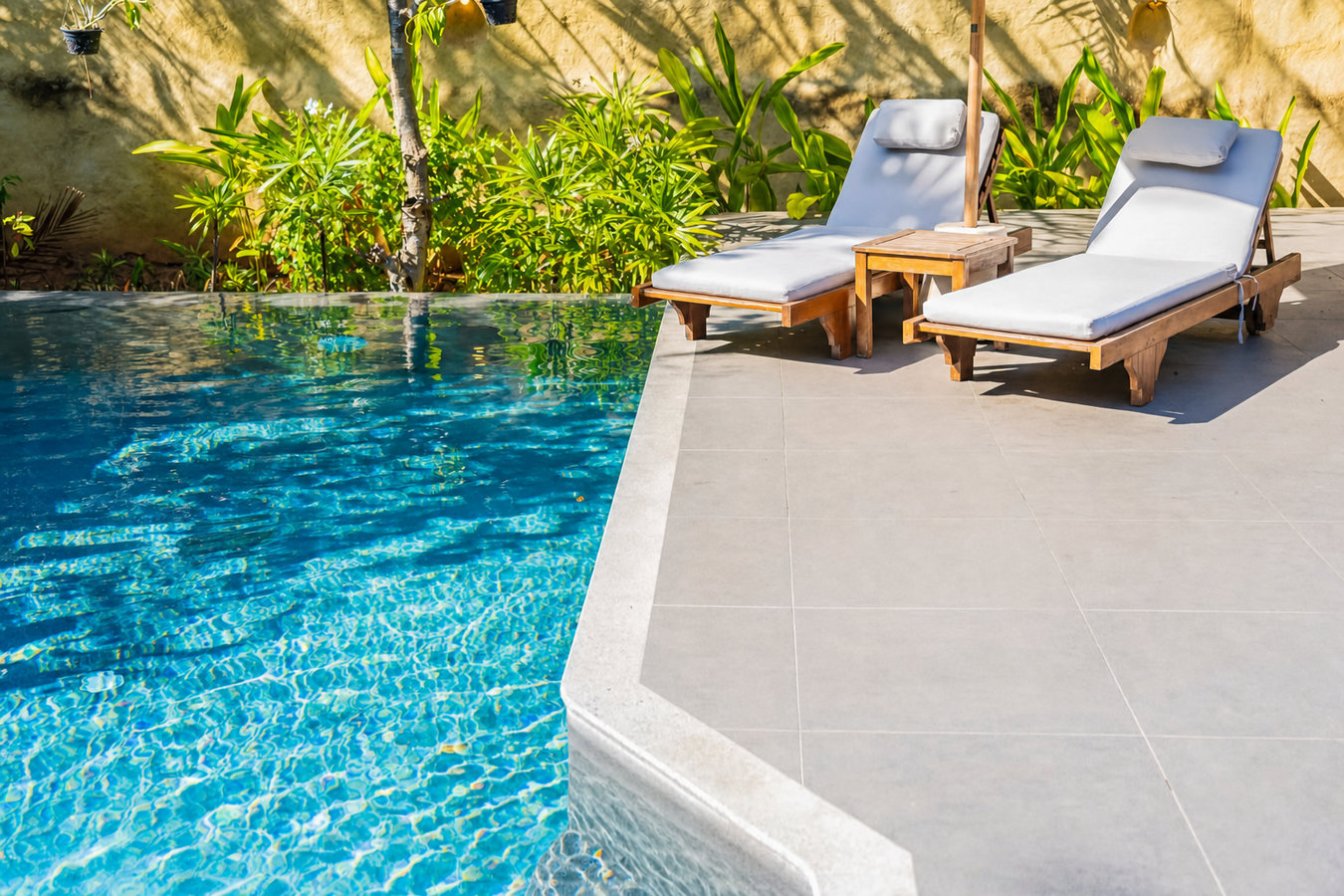 Pool Deck Coatings & Resurfacing in Palm Beach Gardens, FL
